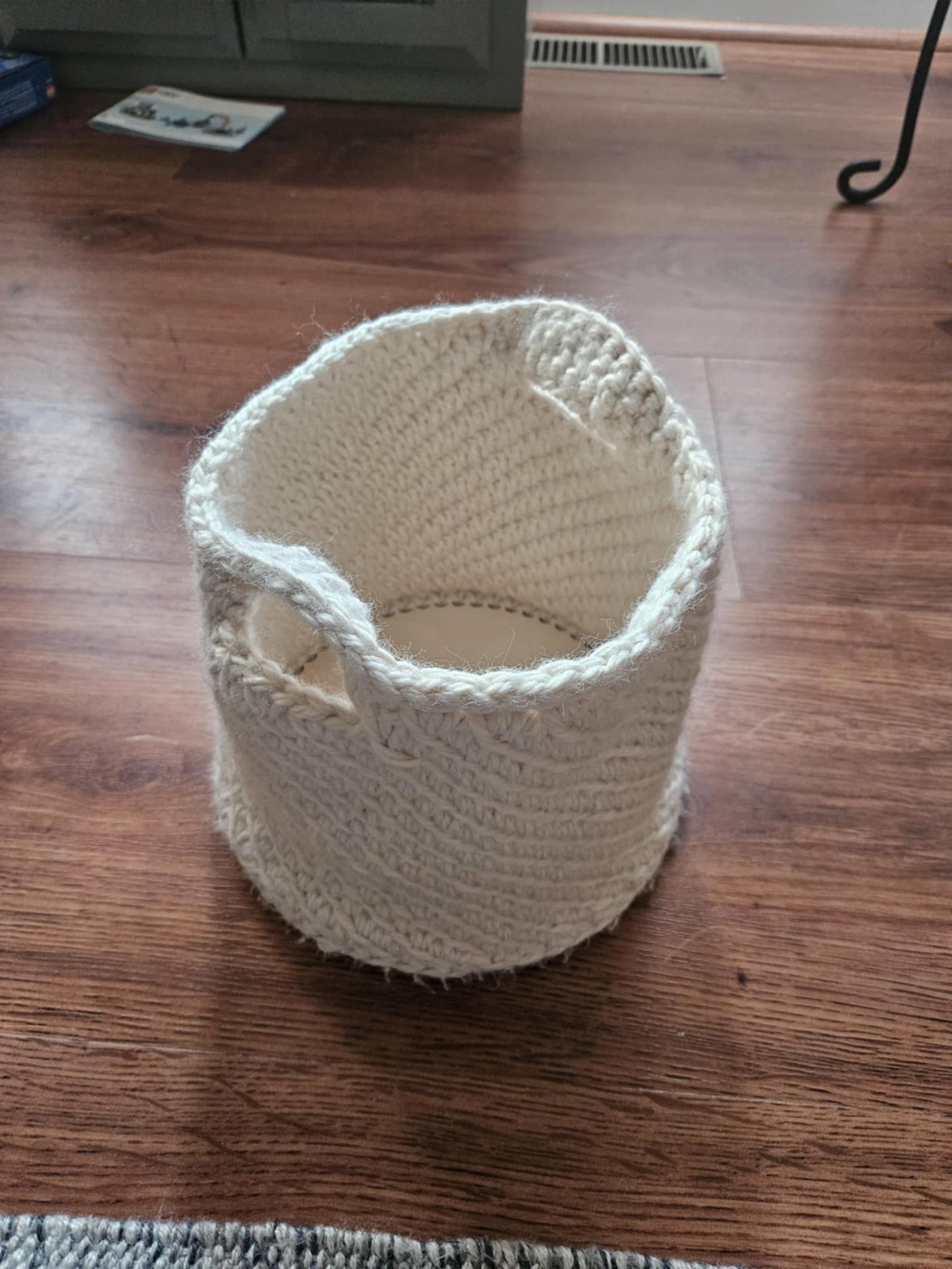 Hard Bottom Basket